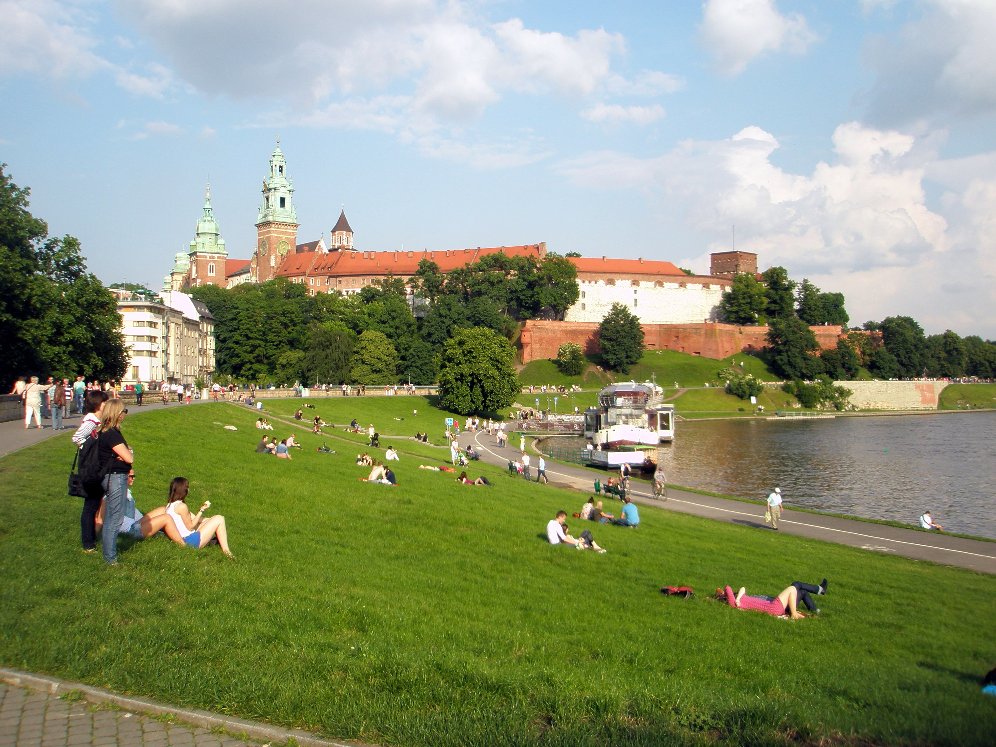 12-P6080089